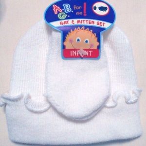 Vintage Rare 2 Pc Beanie Scallop edges Hat & Mitten Set